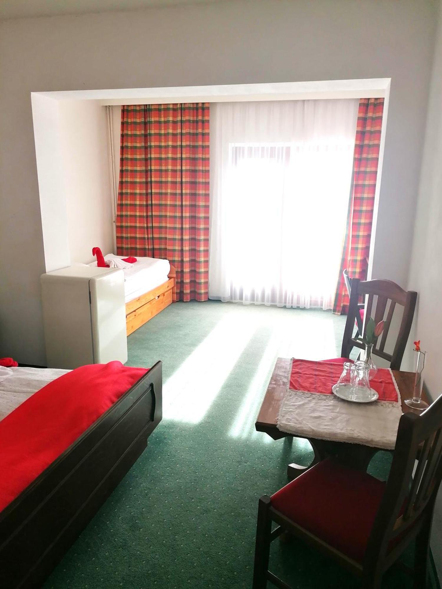 Hotel Vanda Irschen Ngoại thất bức ảnh