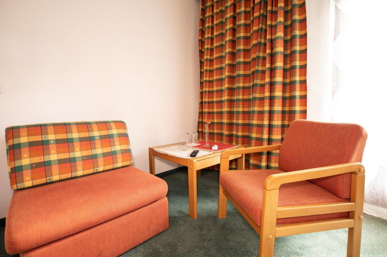 Hotel Vanda Irschen Ngoại thất bức ảnh